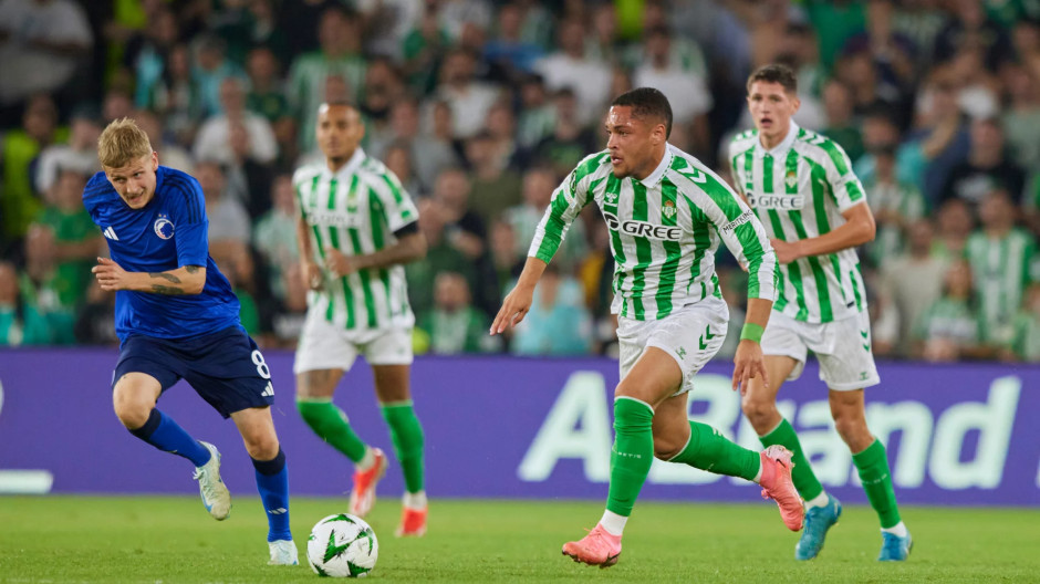 开云体育官网登录入口从比利亚雷亚尔今夜战术微调到纽卡斯尔今晚篮板制胜，新疆广汇围绕欧联状态回暖的简单介绍