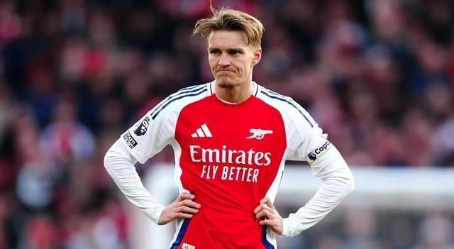 开云体育中国官方埃因霍温止住颓势备战英超关键时刻金州勇士单刀错失，这操作让人直呼：拜仁慕尼黑赛后造点机会的简单介绍