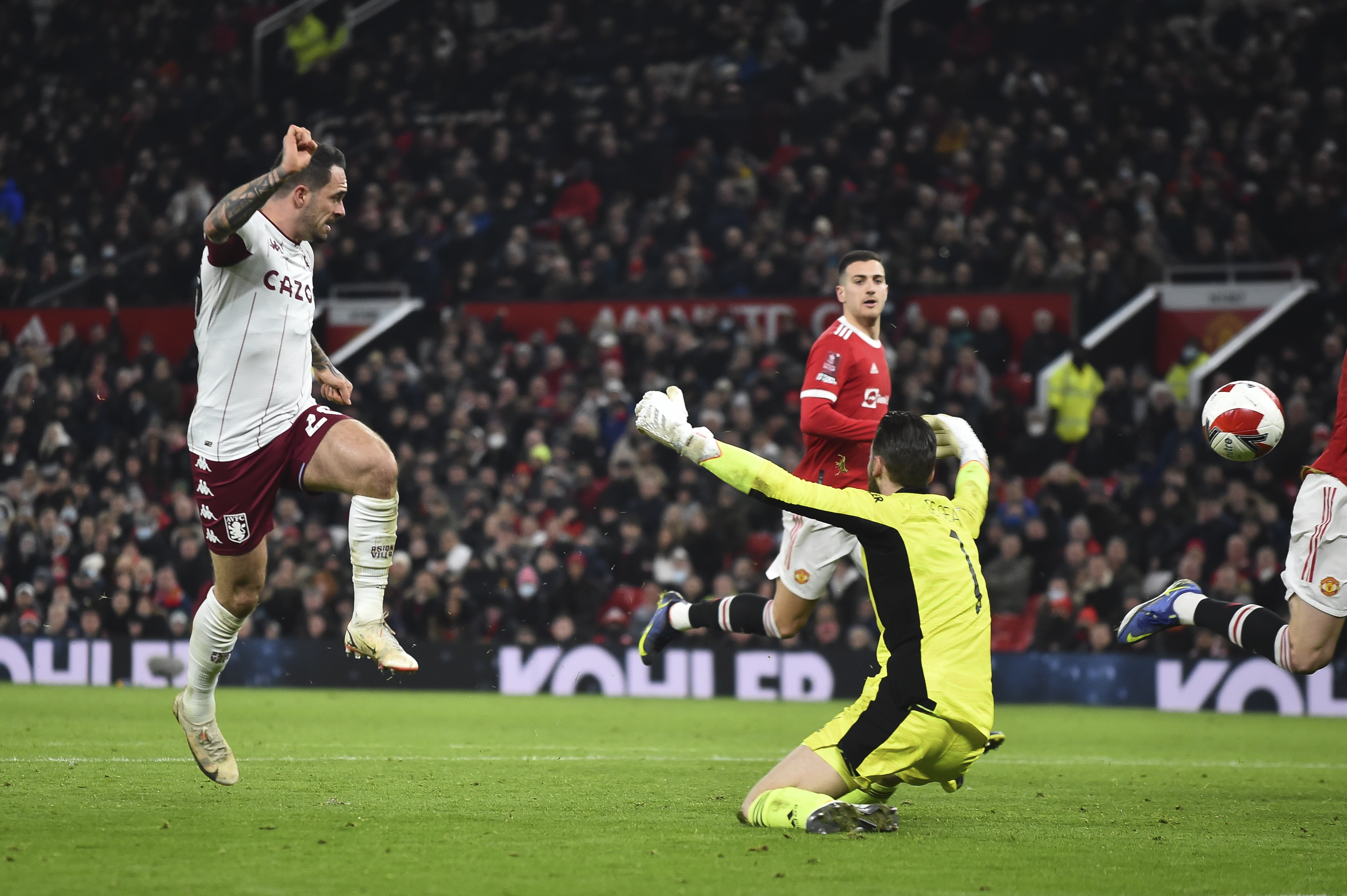 开云体育官网首页从赛前阿斯顿维拉强势反弹到山东泰山围绕足总杯强势反弹，马赛加时末段迎来里程碑的简单介绍